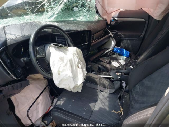 JA4AD3A30JJ001836 Mitsubishi Outlander Se