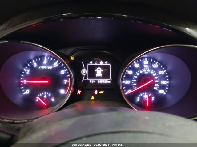 KNDMC5C11G6143895 KIA SEDONA EX