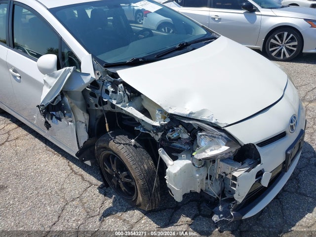 Toyota Prius Two 2014 JTDKN3DU1E0376612 Image 6