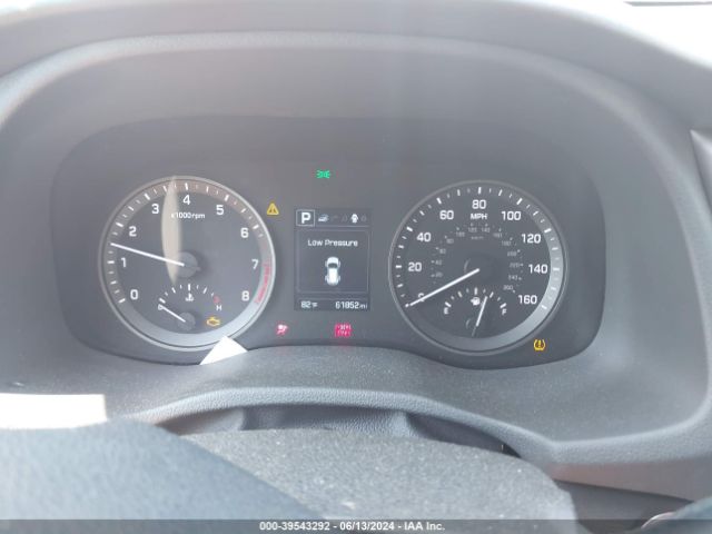 KM8J3CA45HU448118 Hyundai Tucson Se Plus
