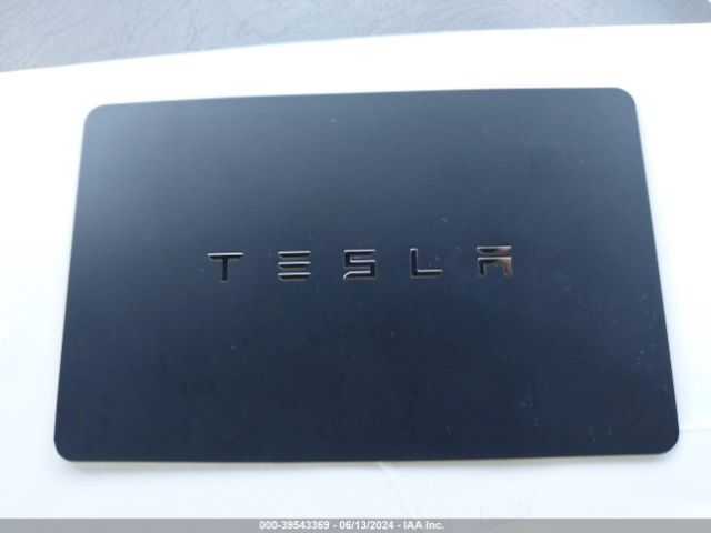 5YJ3E1EAXKF422707 Tesla MODEL 3