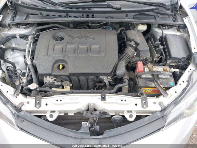 Toyota COROLLA LE 2018 5YFBURHE5JP846486 Image 10