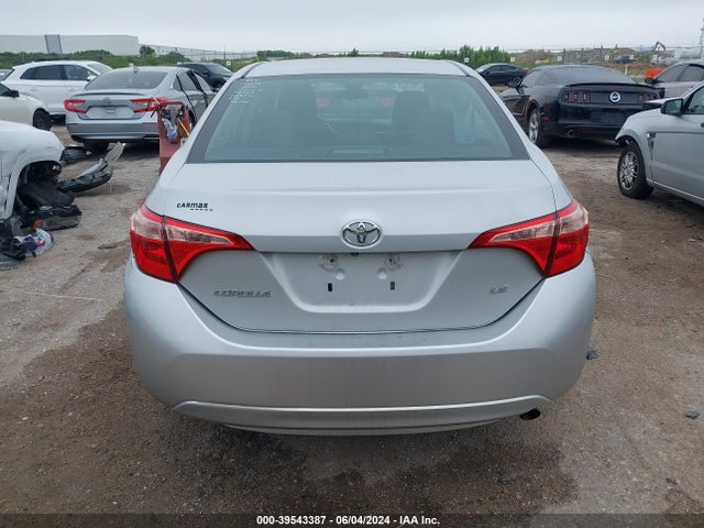 Toyota COROLLA LE 2018 5YFBURHE5JP846486 Image 16