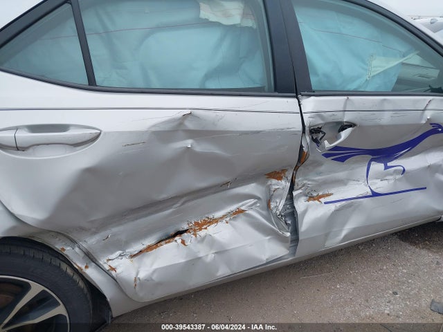Toyota COROLLA LE 2018 5YFBURHE5JP846486 Image 6