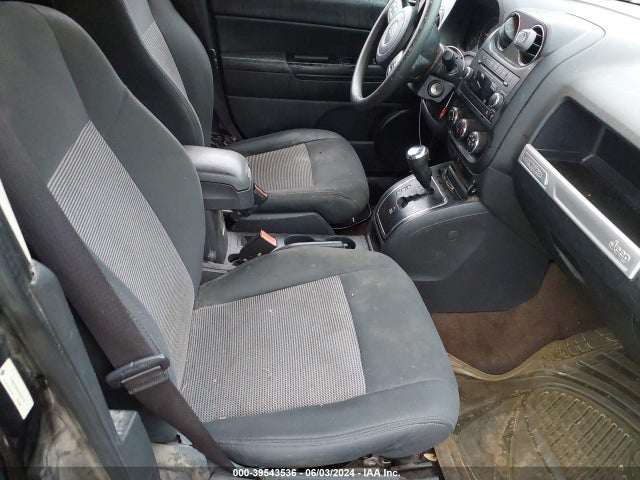 1C4NJCBA9ED539176 Jeep Compass Sport