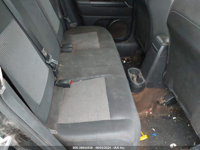 1C4NJCBA9ED539176 Jeep Compass Sport