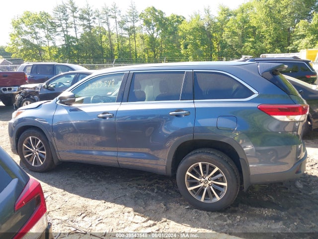 Toyota Highlander Xle 2017 5TDJZRFH7HS454881 Image 14
