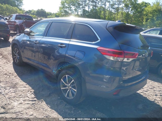 Toyota Highlander Xle 2017 5TDJZRFH7HS454881 Image 3