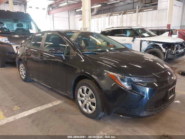 Toyota COROLLA LE 2021 5YFEPMAE5MP222497 головне зображення