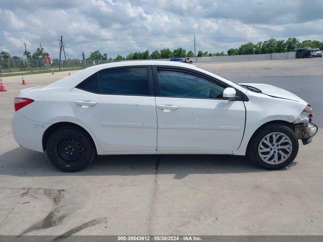 Toyota COROLLA LE 2017 5YFBURHE3HP632932 Image 13