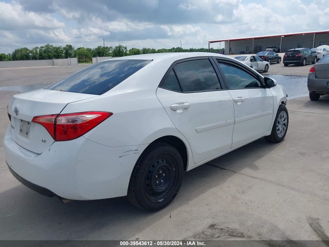 Toyota COROLLA LE 2017 5YFBURHE3HP632932 Image 4
