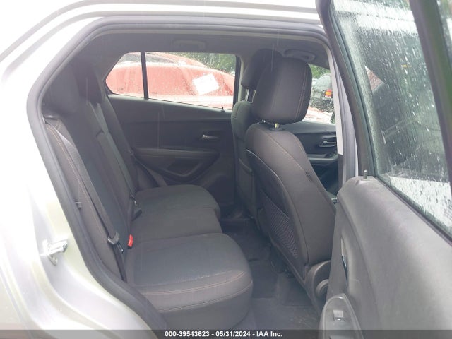 Chevrolet TRAX LS 2018 KL7CJKSB1JB608309 Image 8