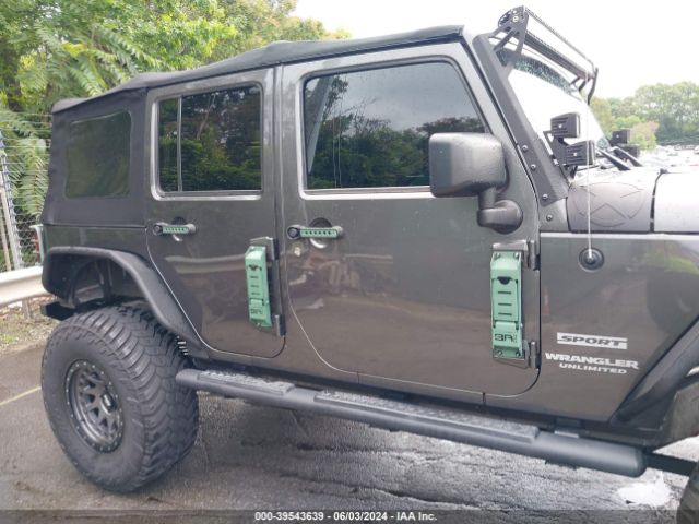 1C4BJWDG9HL535726 Jeep Wrangler Unlimited Sport 4x4