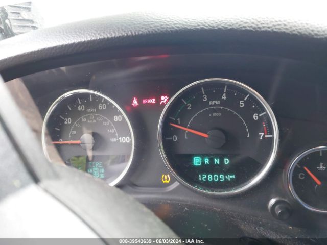 1C4BJWDG9HL535726 Jeep Wrangler Unlimited Sport 4x4