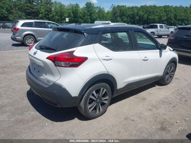 3N1CP5CV0LL529794 Nissan Kicks Sv Xtronic Cvt