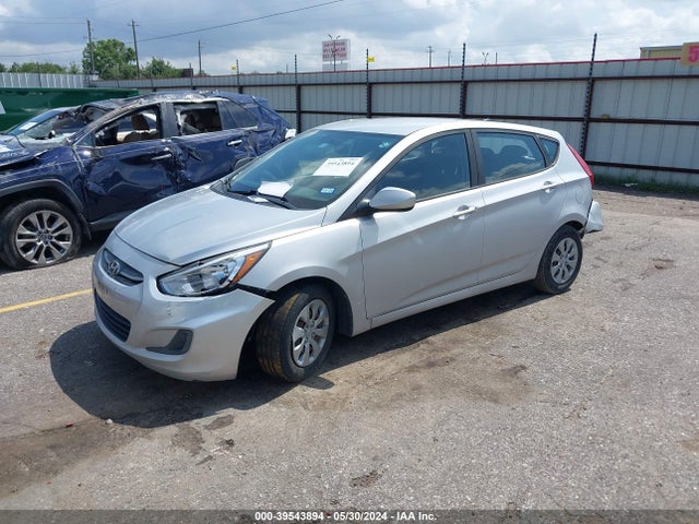 Hyundai ACCENT SE 2017 KMHCT5AE5HU324671 Image 2