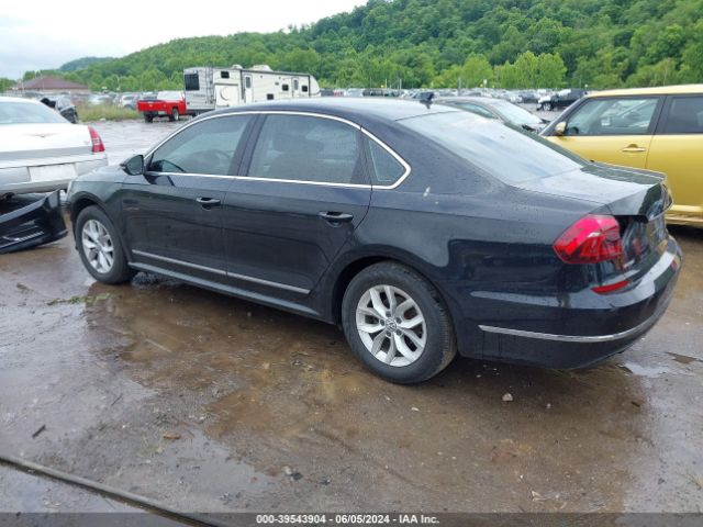 1VWAT7A35HC074972 Volkswagen Passat 1.8t S