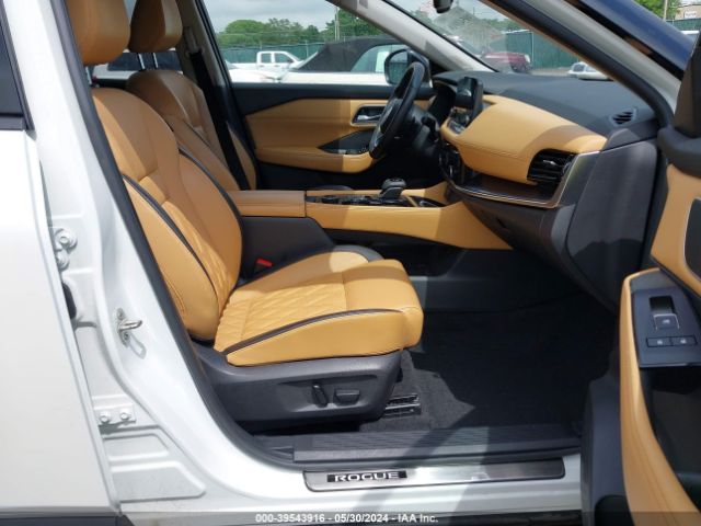 JN8AT3DD5MW313031 Nissan Rogue Platinum Intelligent Awd