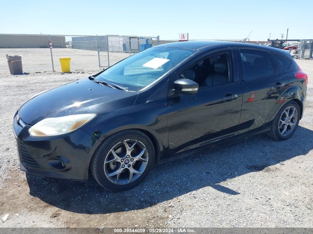 Ford FOCUS SE 2014 1FADP3K27EL210622 Image 2