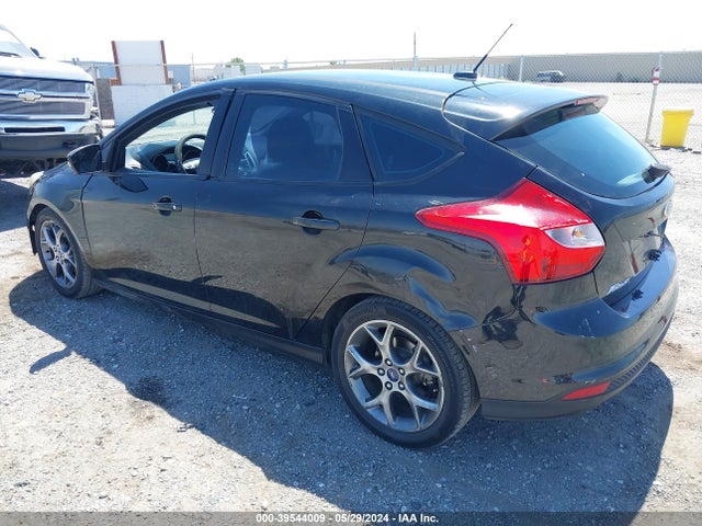 Ford FOCUS SE 2014 1FADP3K27EL210622 Image 3