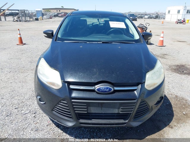 Ford FOCUS SE 2014 1FADP3K27EL210622 Image 6
