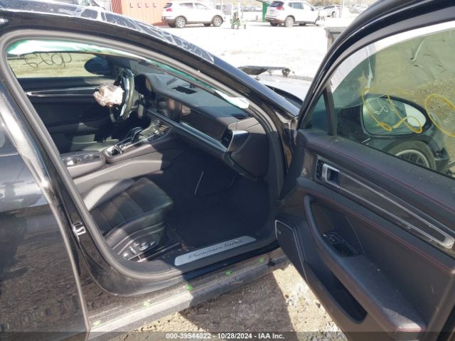 WP0AF2A73JL140599 Porsche Panamera Turbo
