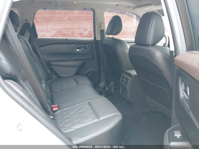 JN8AT3DC1MW100228 Nissan Rogue Platinum Fwd
