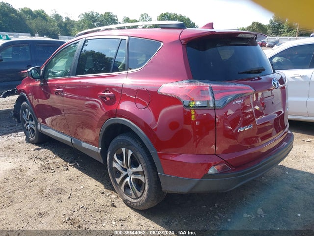Toyota RAV4 LE 2018 2T3ZFREV2JW468758 Image 3