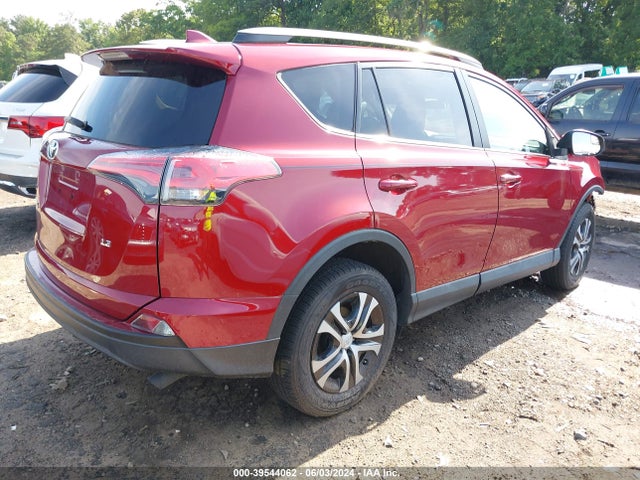 Toyota RAV4 LE 2018 2T3ZFREV2JW468758 Image 4