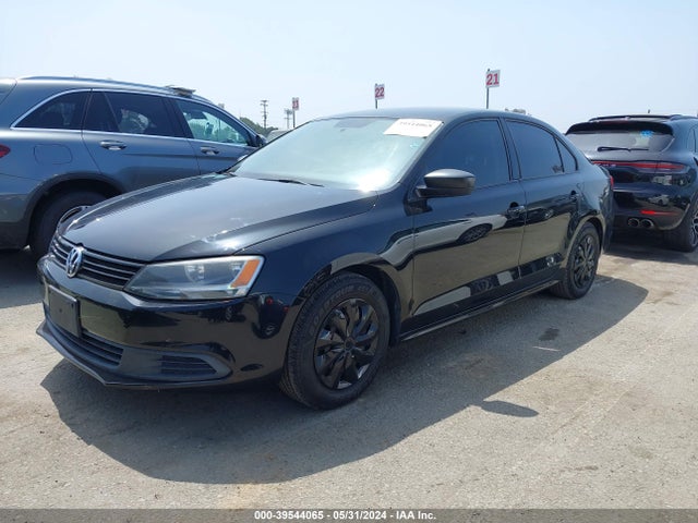 3VW2K7AJ9EM372411 Volkswagen Jetta 2.0l S