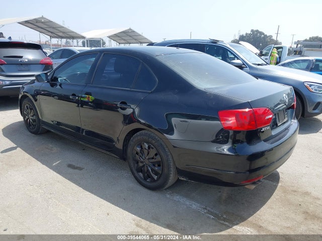 3VW2K7AJ9EM372411 Volkswagen Jetta 2.0l S