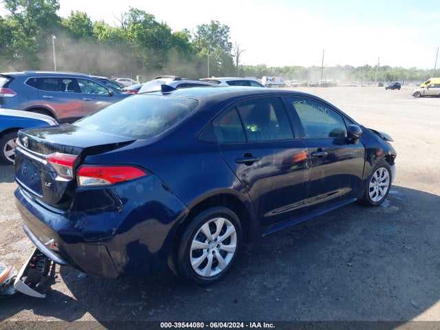 Toyota COROLLA LE 2021 JTDEPMAE8MJ152823 Image 4