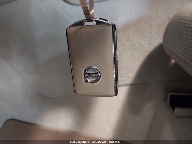 YV4A22PL9G1014586 Volvo Xc90 T6 Inscription