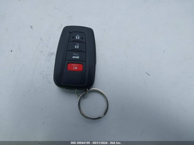 Toyota Camry Le Hybrid 2021 4T1C31AK2MU547100 Image 11