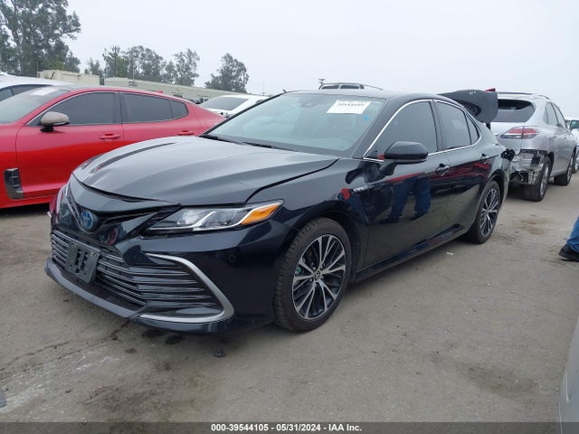 Toyota Camry Le Hybrid 2021 4T1C31AK2MU547100 Image 2
