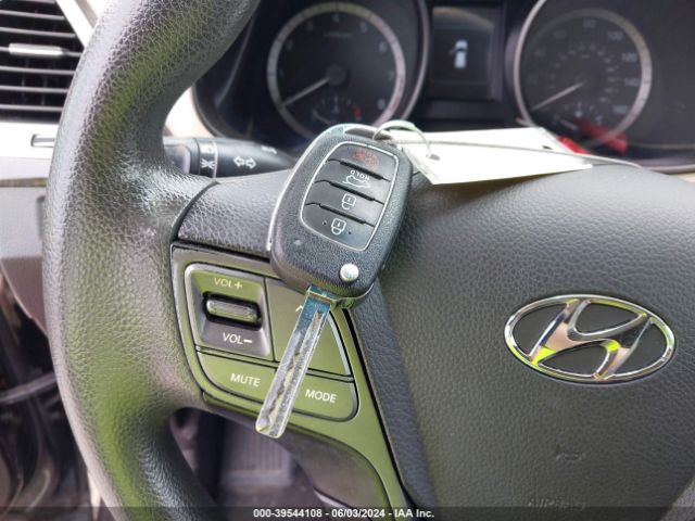 KM8SM4HF0HU212474 Hyundai Santa Fe Se