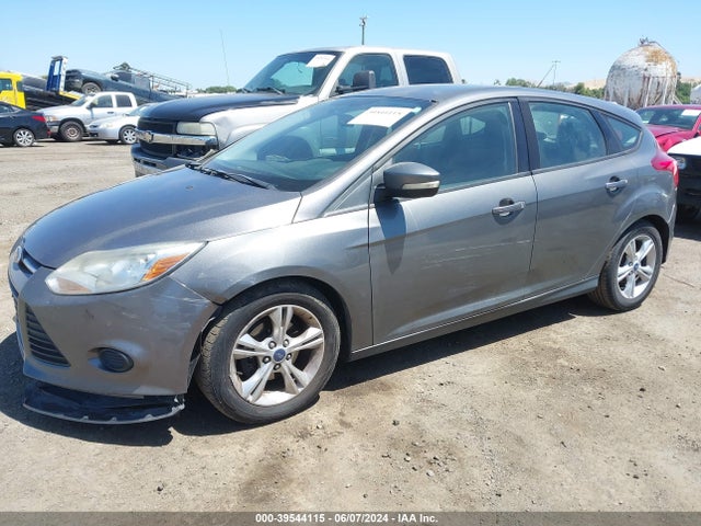 Ford FOCUS SE 2014 1FADP3K27EL163608 Image 2