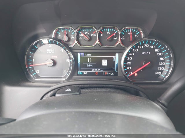 Chevrolet Suburban Premier 2018 1GNSCJKC3JR295032 Image 7