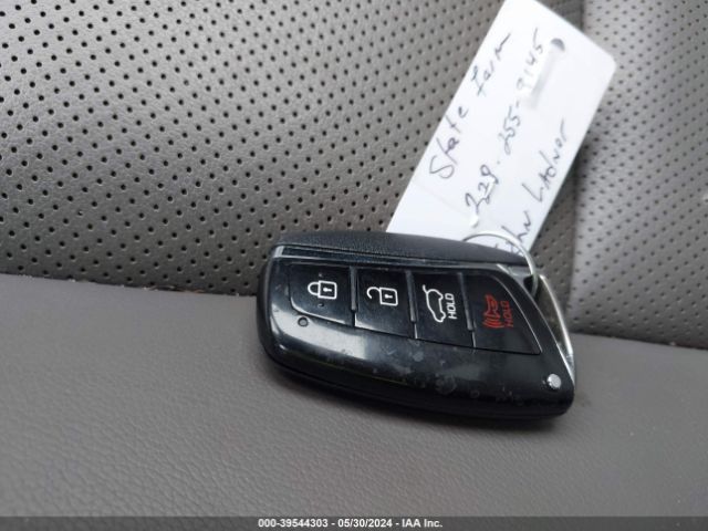 KM8SN4HF4HU235804 Hyundai Santa Fe Se