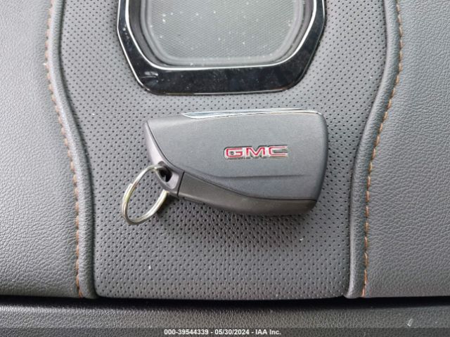 3GTPUEEL8NG565327 GMC Sierra 1500 4wd  Short Box At4