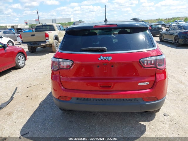 3C4NJCBB7JT271578 Jeep Compass Latitude Fwd