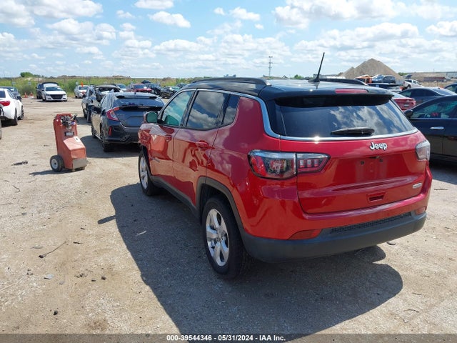 3C4NJCBB7JT271578 Jeep Compass Latitude Fwd