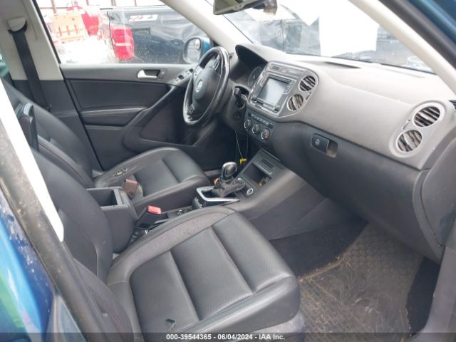WVGRV7AX7HK020514 Volkswagen Tiguan 2.0t Wolfsburg Edition
