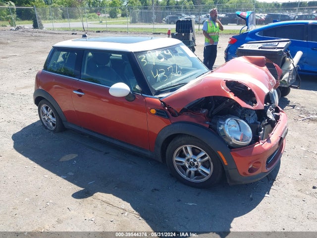 2013 MINI HARDTOP WMWSU3C56DT686259 Photo 0