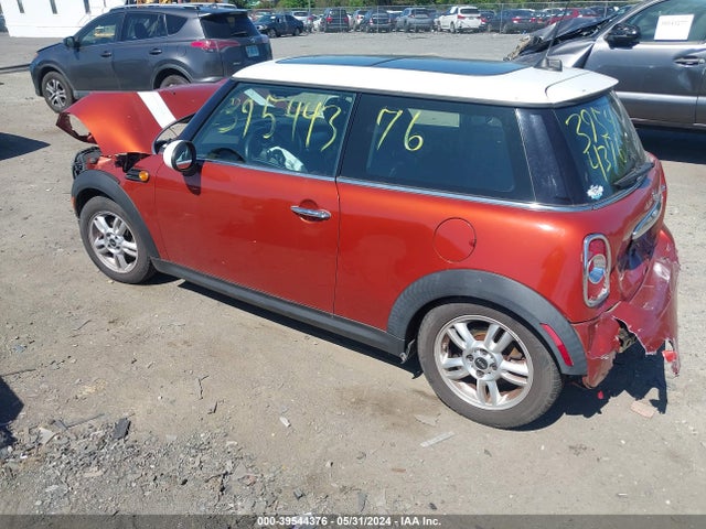 2013 MINI HARDTOP WMWSU3C56DT686259 Photo 2