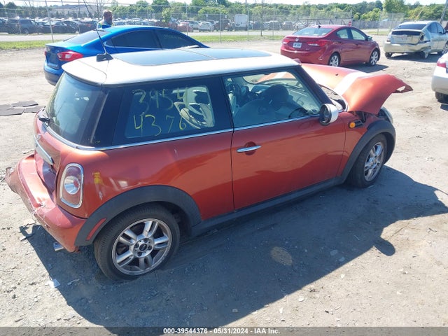 2013 MINI HARDTOP WMWSU3C56DT686259 Photo 3