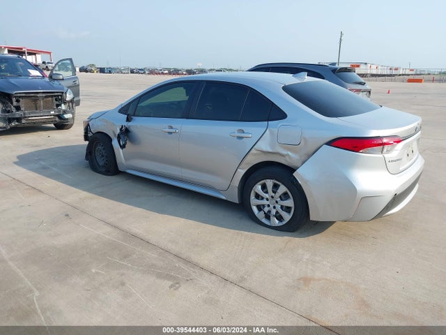 Toyota COROLLA LE 2022 JTDEPMAE8N3017198 Image 3