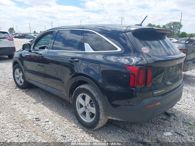 KIA SORENTO LX 2023 5XYRG4LC5PG215815 Image 3