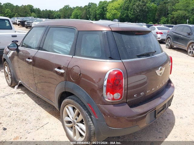 2014 MINI COUNTRYMAN WMWZB3C52EWR38402 Photo 2