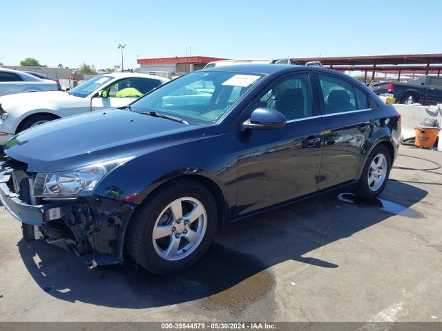 Chevrolet Cruze 1lt Auto 2015 1G1PC5SB9F7174675 Image 2